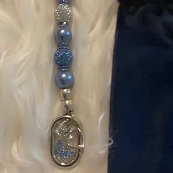 LD Key Finder Blue Beaded Keychain with Pouch - Picture 4 of 6
